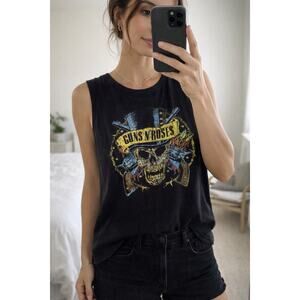 Daydreamer Guns N Roses Skull Graphic Tank Top Black Band Tee Y2k Biker Chic M